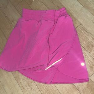 Lulu skort